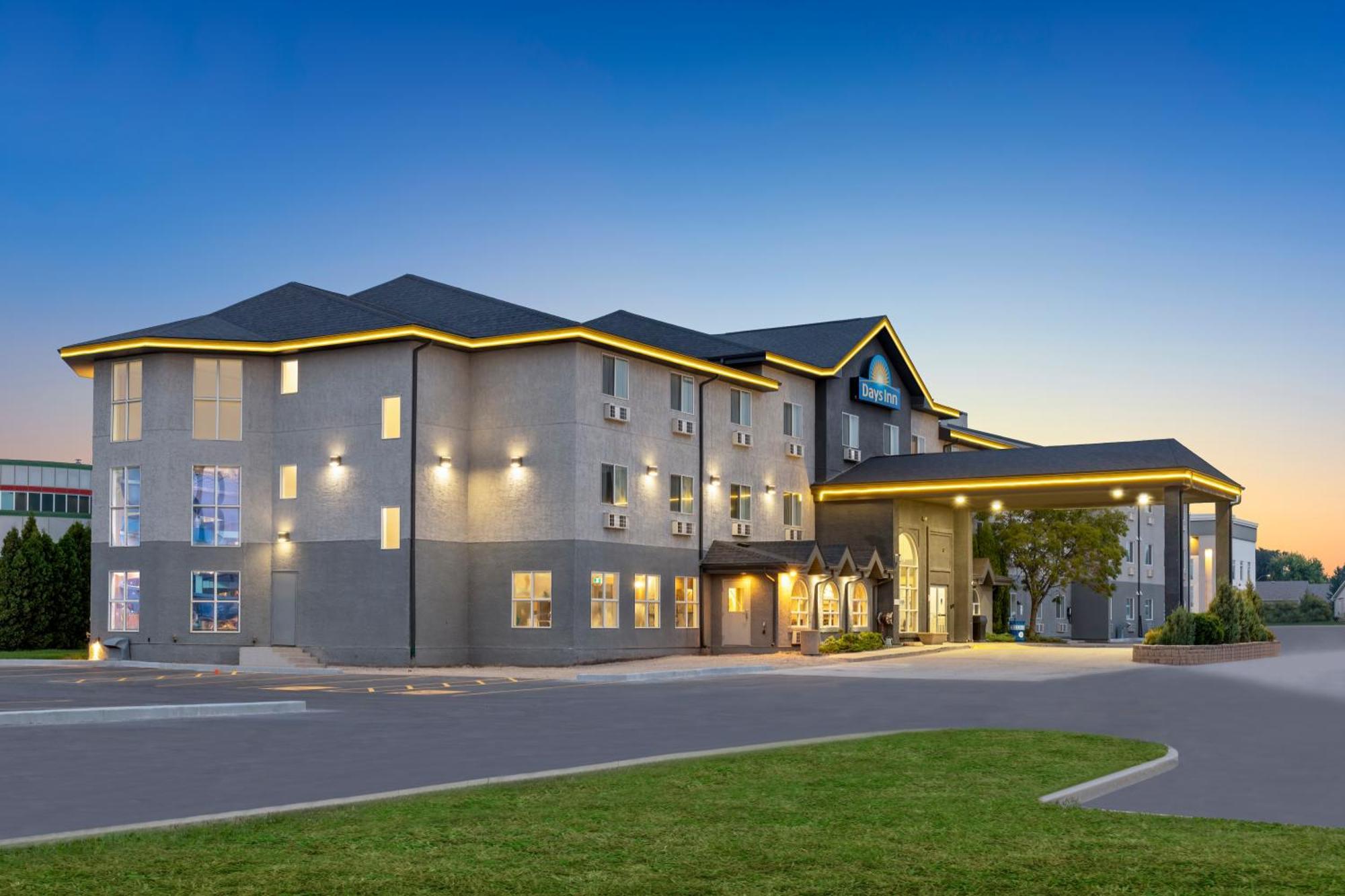 Days Inn By Wyndham Steinbach Dış mekan fotoğraf