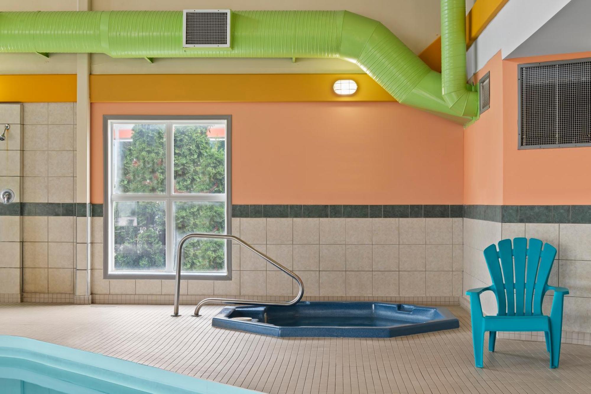 Days Inn By Wyndham Steinbach Dış mekan fotoğraf