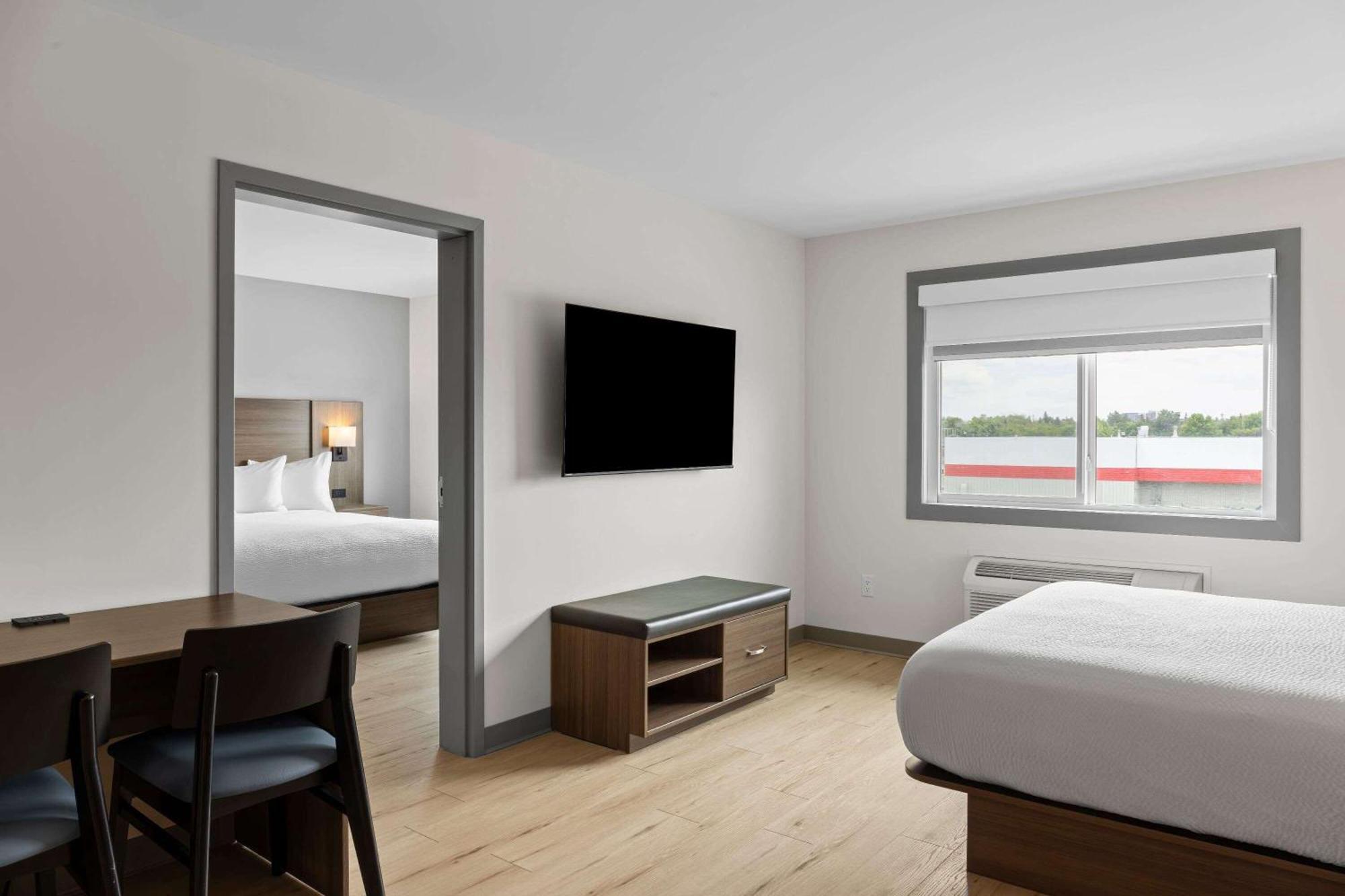 Days Inn By Wyndham Steinbach Dış mekan fotoğraf