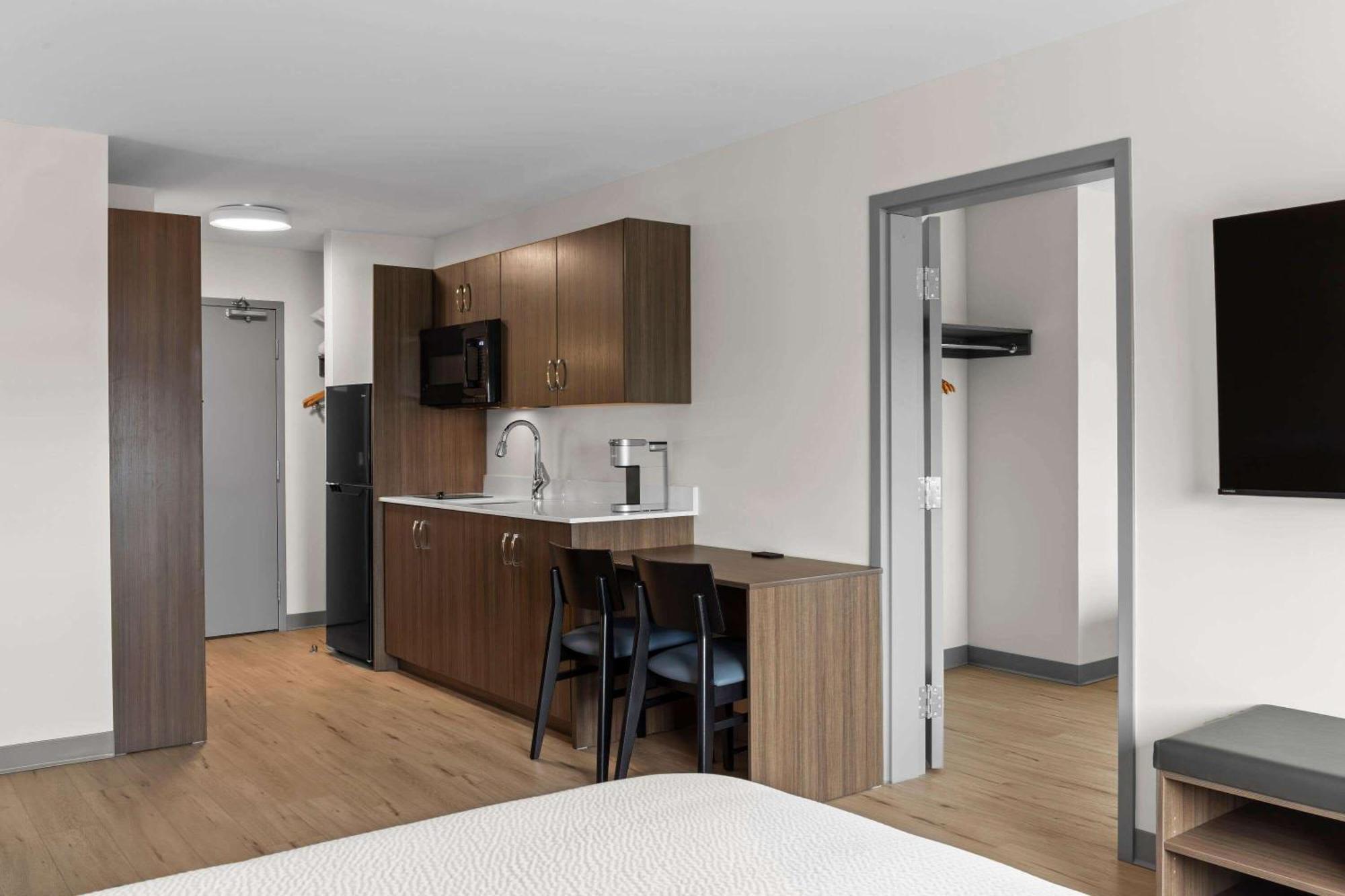 Days Inn By Wyndham Steinbach Dış mekan fotoğraf