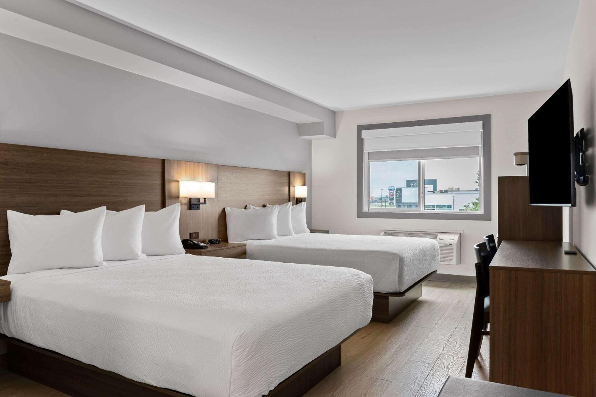 Days Inn By Wyndham Steinbach Dış mekan fotoğraf