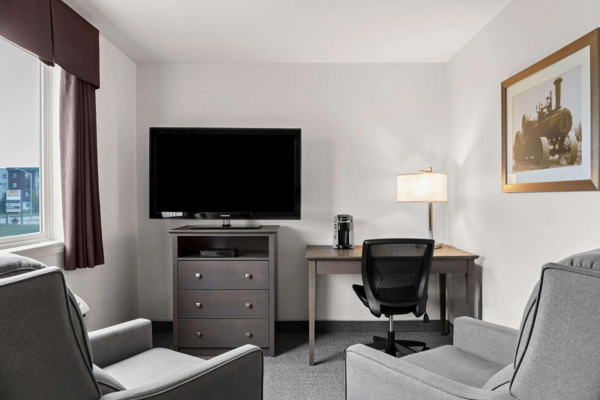 Days Inn By Wyndham Steinbach Dış mekan fotoğraf