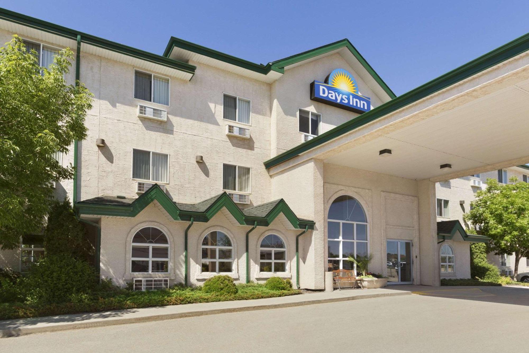 Days Inn By Wyndham Steinbach Dış mekan fotoğraf